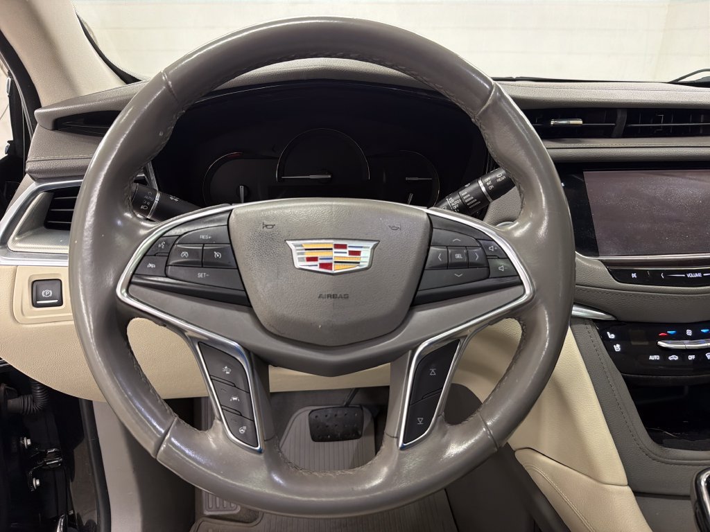 Used 2019 Cadillac XT5 Premium Luxury FWD image 20