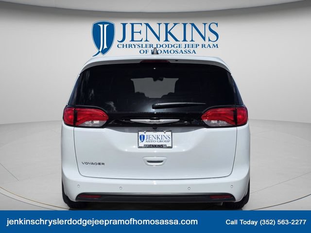 New 2026 Chrysler Voyager LX FWD image 5