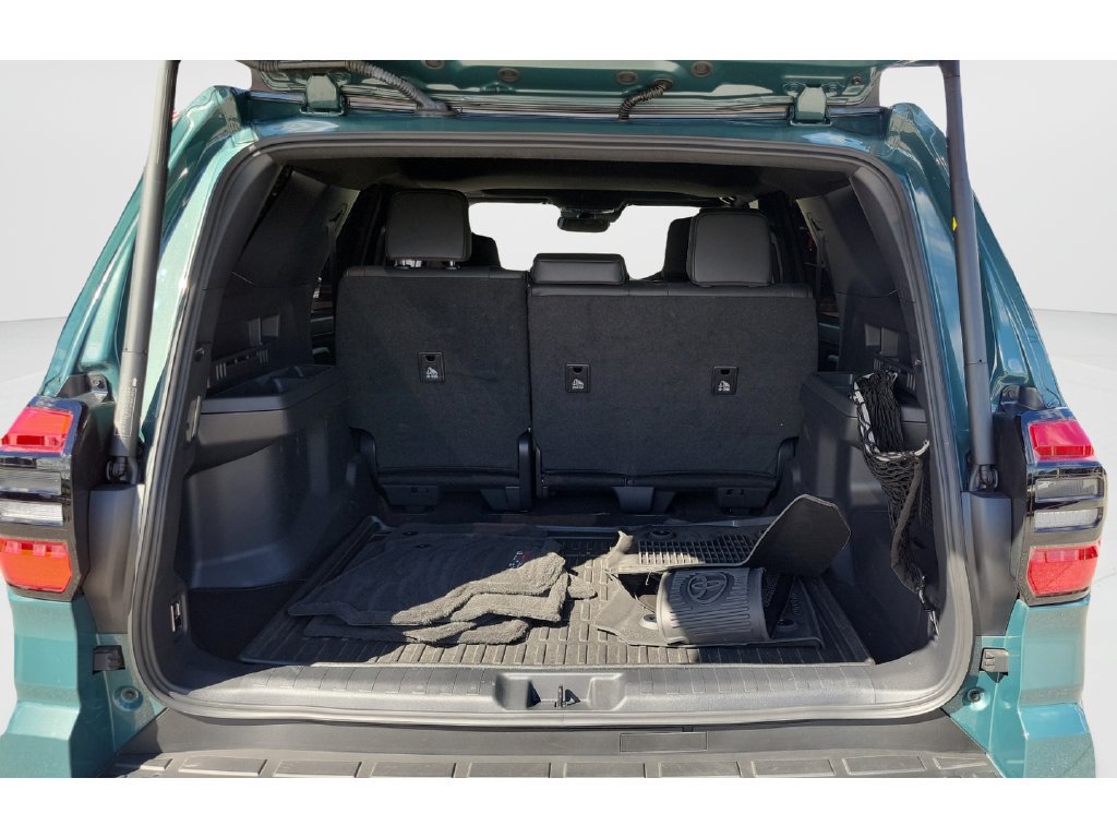 Certified 2025 Toyota 4Runner TRD Off-Road Premium AWD/4WD image 9