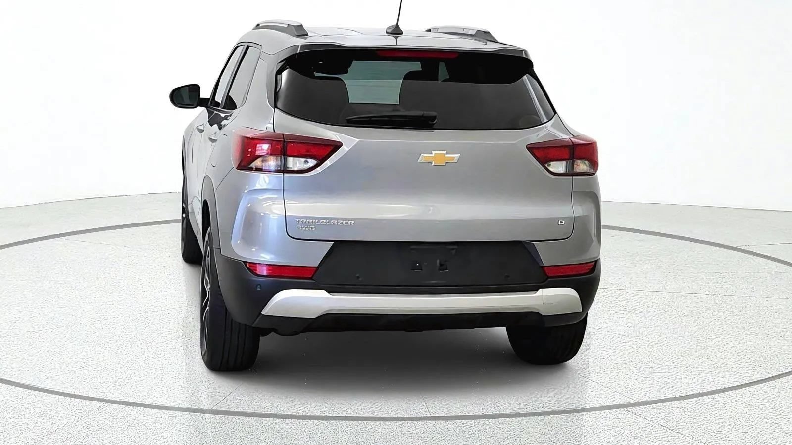 Used 2024 Chevrolet TrailBlazer LT w/ Convenience Package AWD/4WD image 7