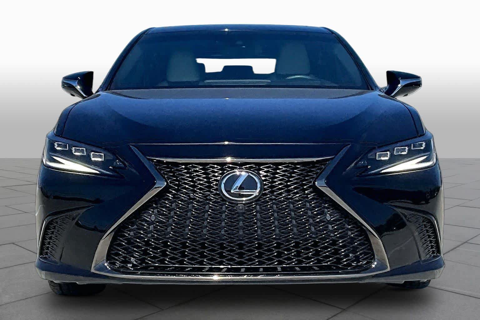 Used 2024 Lexus ES 350 F Sport w/ Accessory Package (Z2) FWD image 3