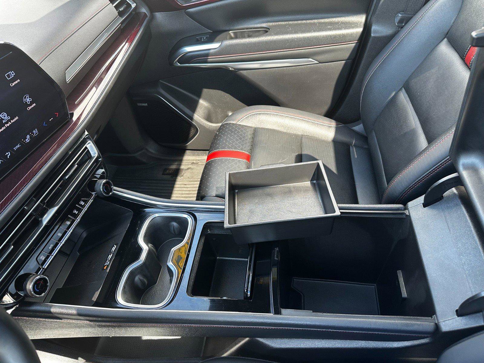 Used 2024 Chevrolet Traverse RS w/ LPO, Floor Liner Package image 18