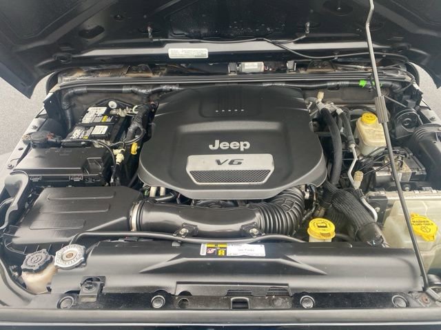 Used 2016 Jeep Wrangler Unlimited Sport w/ Connectivity Group image 27