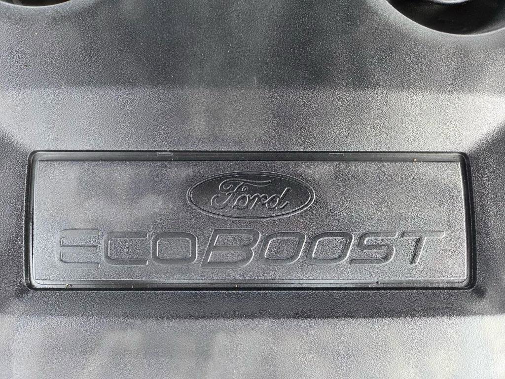Used 2015 Ford Fusion SE w/ Equipment Group 201A FWD image 16