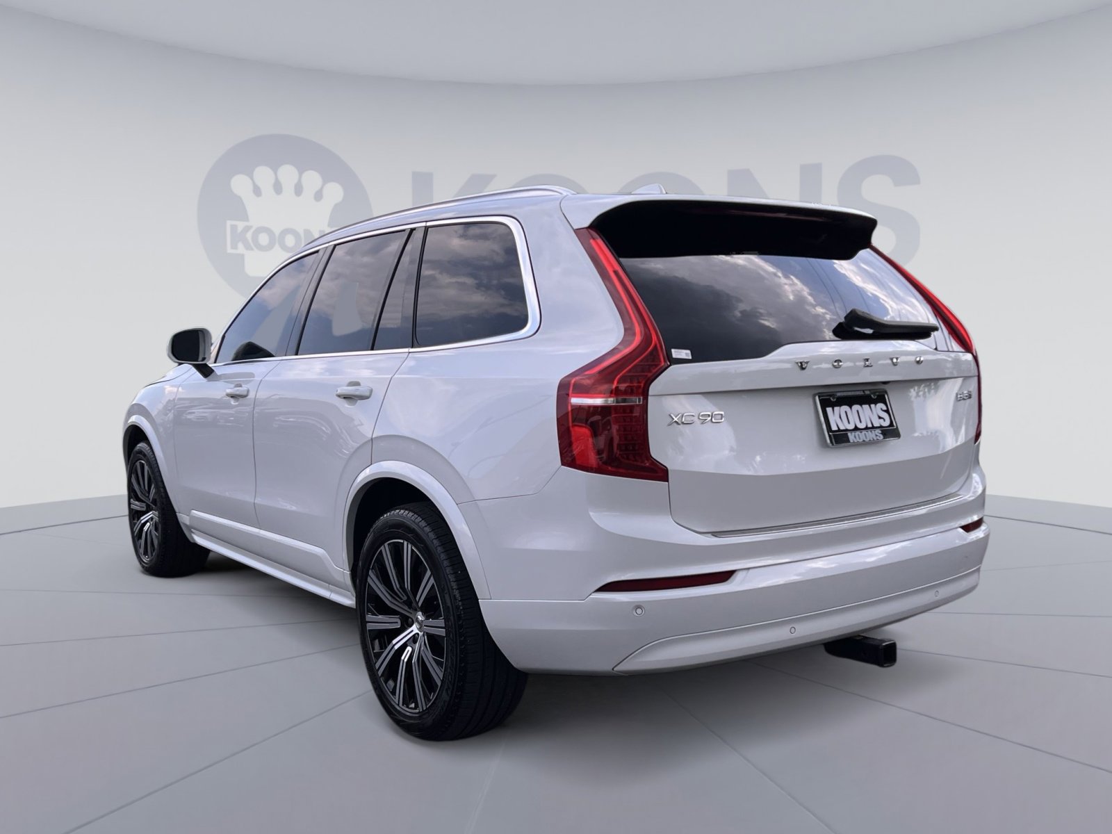 Used 2023 Volvo XC90 B5 Core w/ Protection Package Premier AWD/4WD image 14