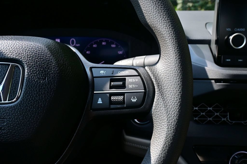 Certified 2025 Honda Accord LX image 50