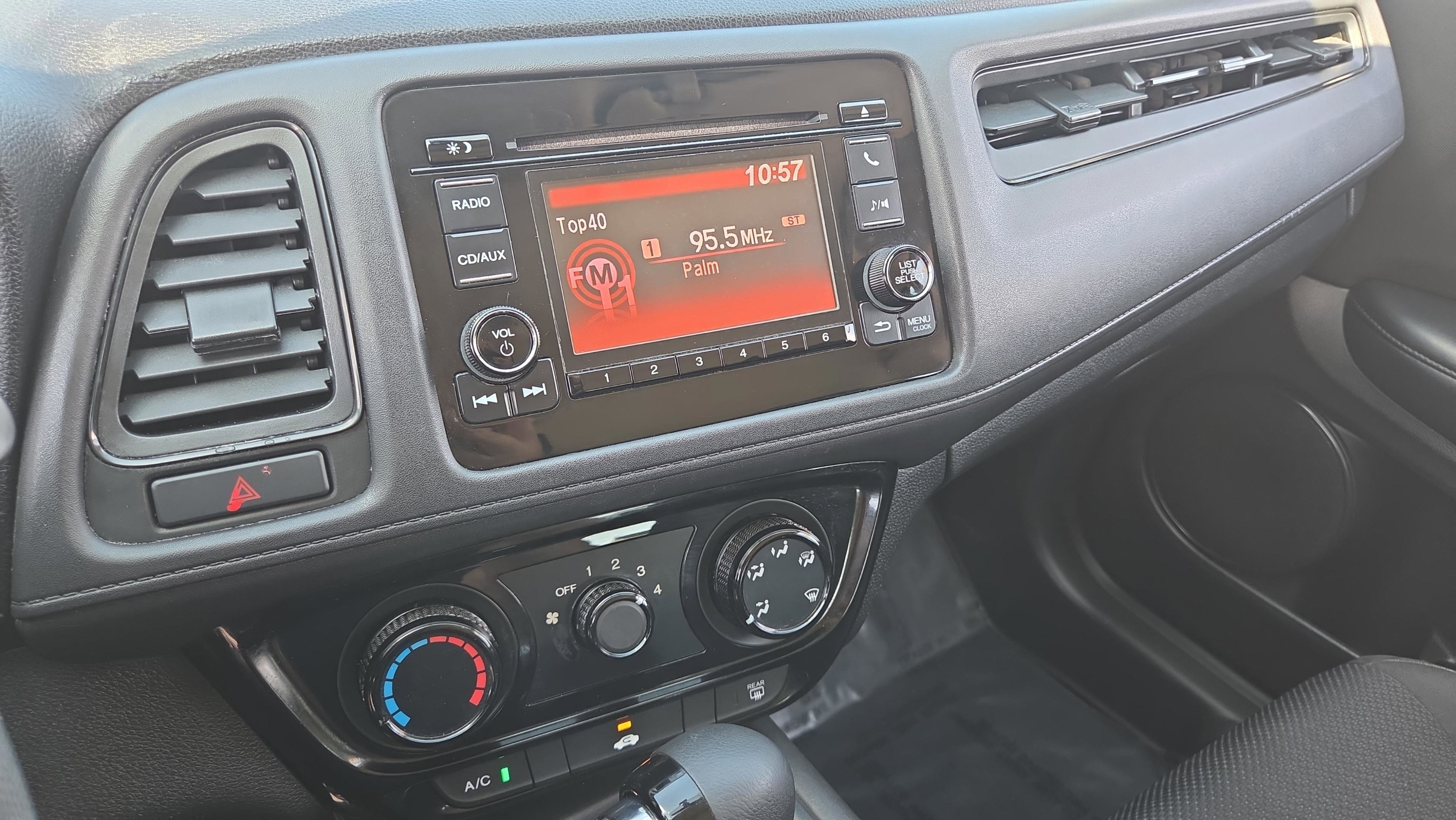 Used 2017 Honda HR-V LX image 28