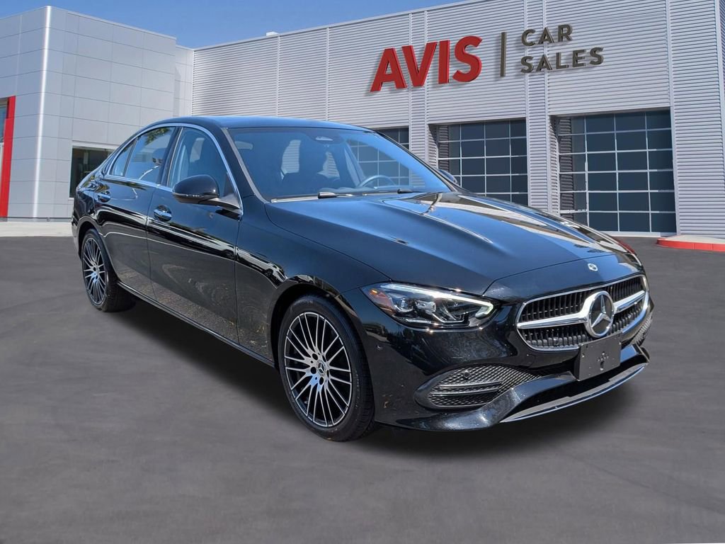 Used 2025 Mercedes-Benz C 300 Sedan image 3