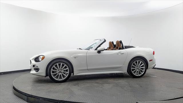 Used 2020 FIAT 124 Spider Lusso RWD image 3