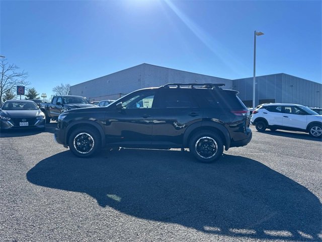 New 2025 Nissan Pathfinder Rock Creek image 7