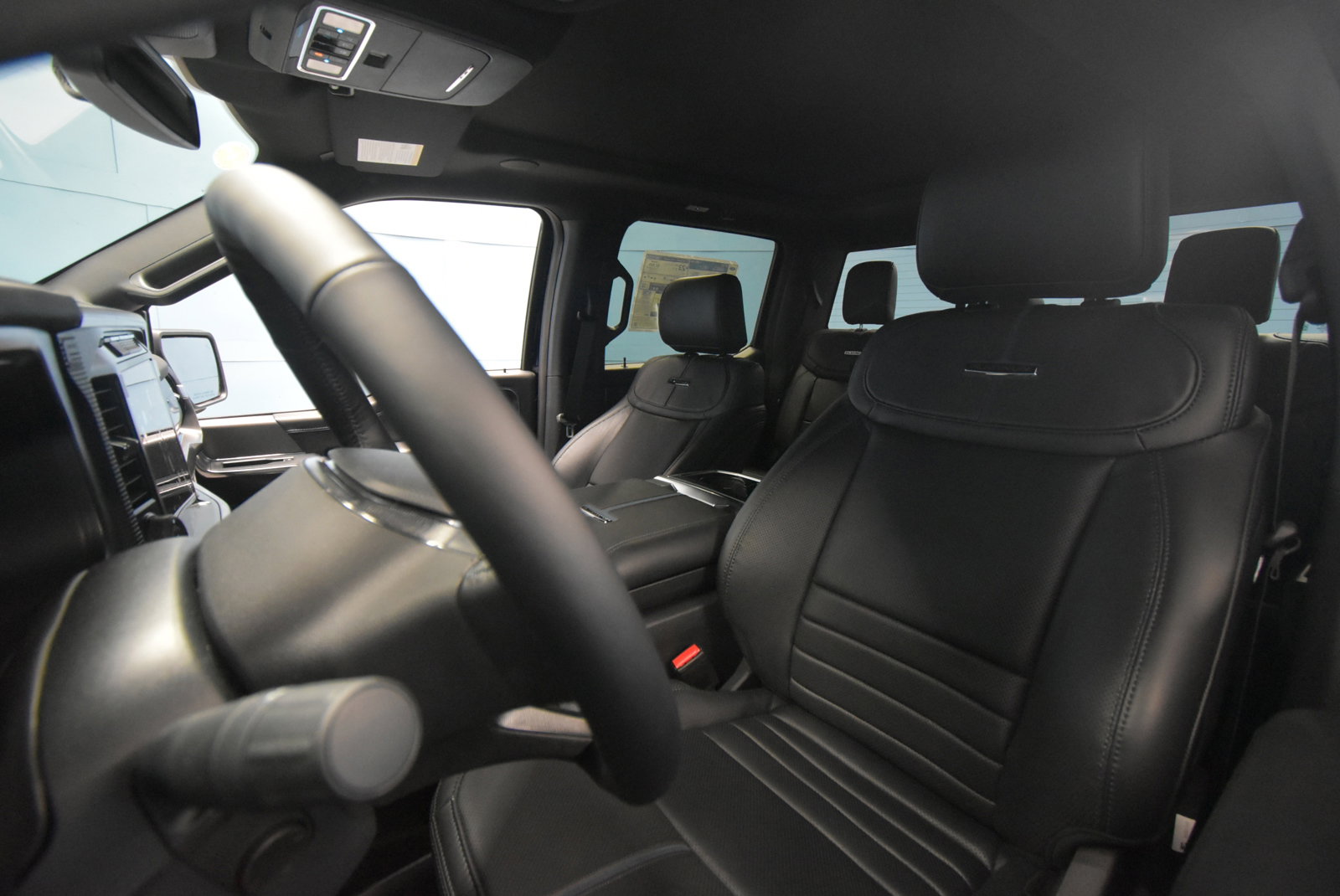 New 2025 Ford F150 Platinum w/ Equipment Group 702A High image 16