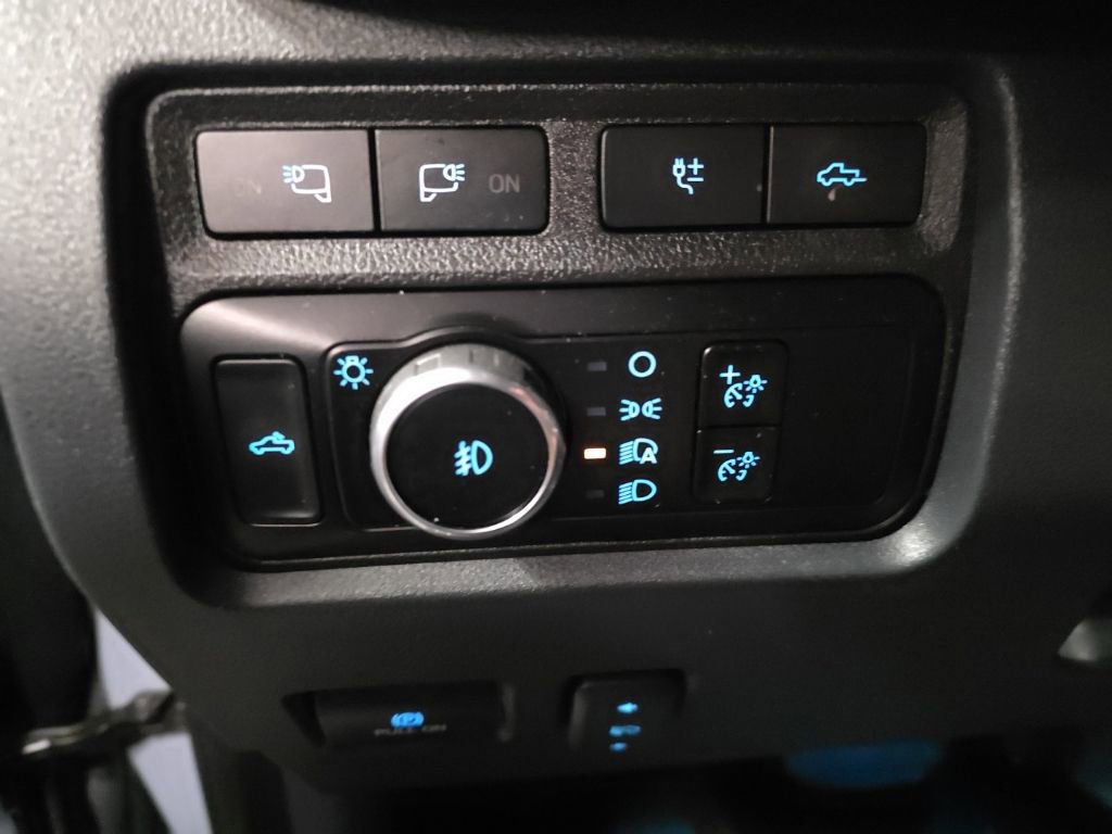 Used 2024 Ford F350 Platinum image 27