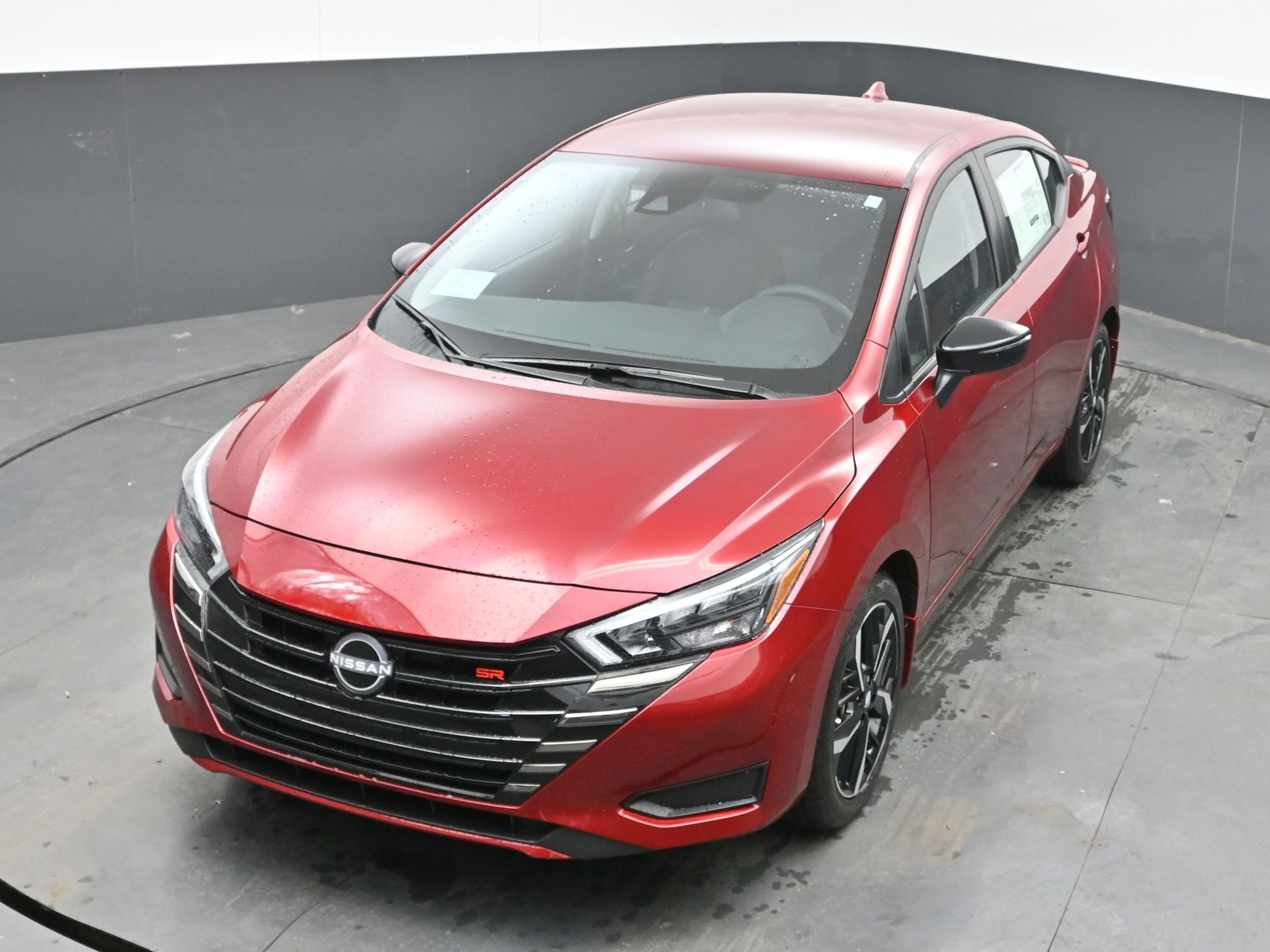 New 2025 Nissan Versa SR image 32