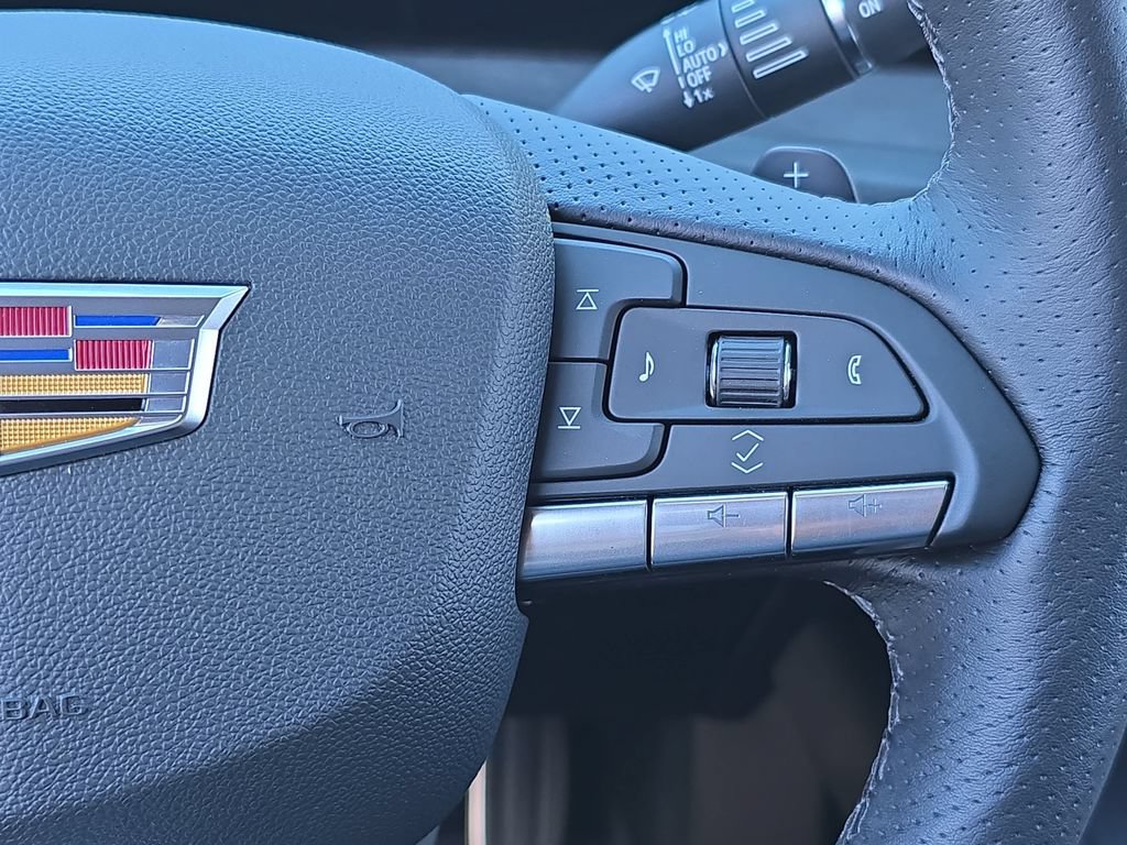 Used 2025 Cadillac XT4 Sport FWD image 21