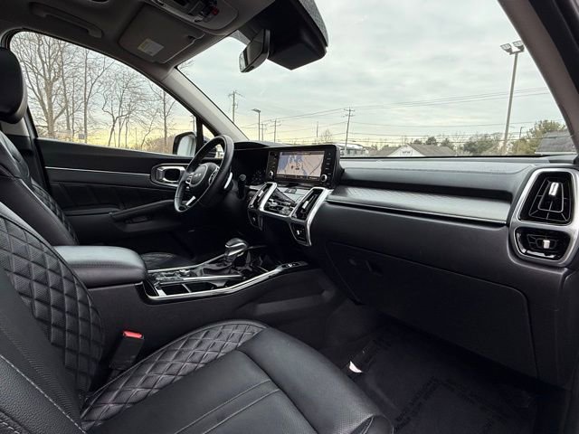 Used 2023 Kia Sorento SX image 13