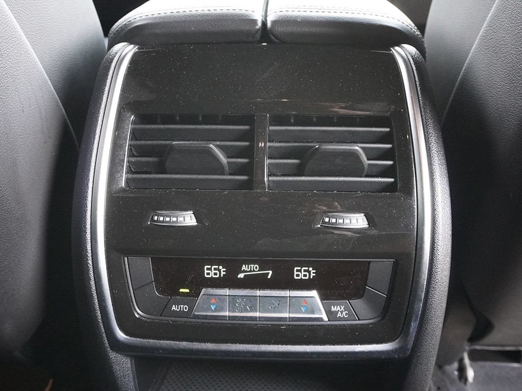 Used 2022 BMW X6 xDrive40i w/ M Sport Package AWD/4WD image 58