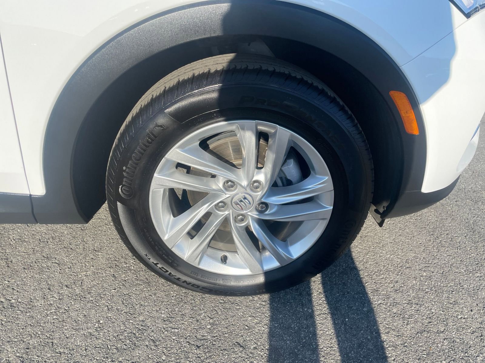 Used 2025 Buick Envista Preferred image 30