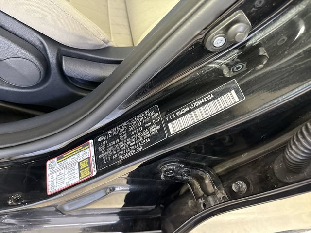 Used 2016 Kia Rio EX FWD image 33