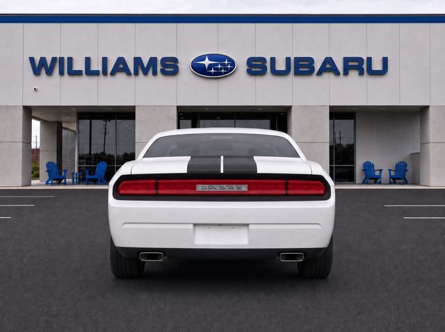 Used 2013 Dodge Challenger SXT RWD image 8