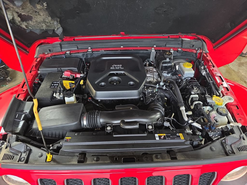 Used 2021 Jeep Wrangler Sport AWD/4WD image 29