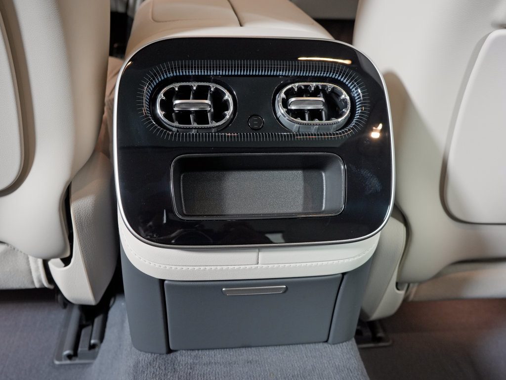 New 2027 Mercedes-Benz S 580 4MATIC Sedan image 30