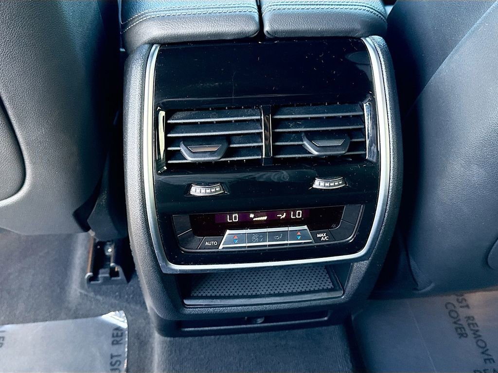 Used 2021 BMW X5 xDrive40i w/ M Sport Package image 21