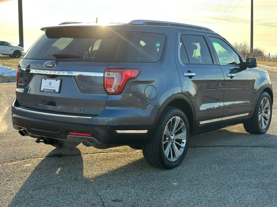 Used 2018 Ford Explorer Limited image 14