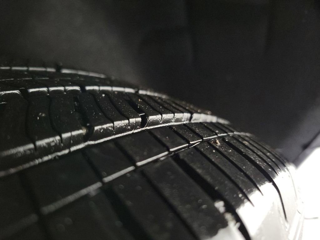 Used 2023 Chevrolet Bolt EUV LT image 11