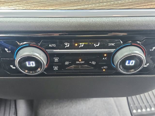 Used 2024 Chevrolet Silverado 1500 RST AWD/4WD image 32
