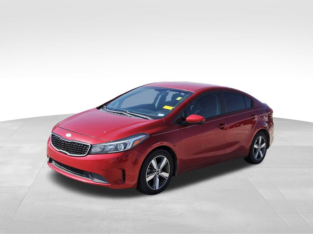 Used 2018 Kia Forte S image 2