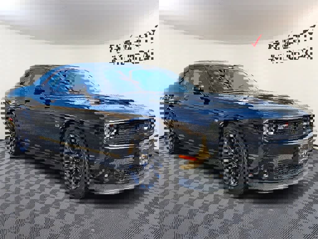 Used 2023 Dodge Challenger R/T Scat Pack image 3