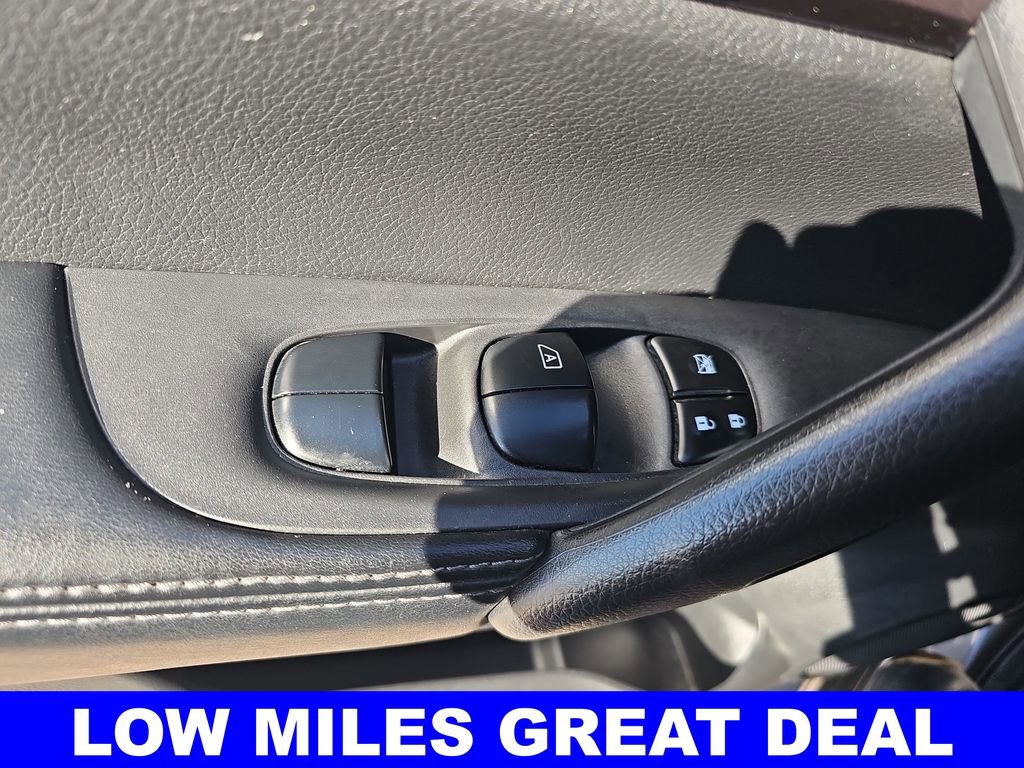 Used 2020 Nissan Rogue Sport S w/ Appearance Package image 26