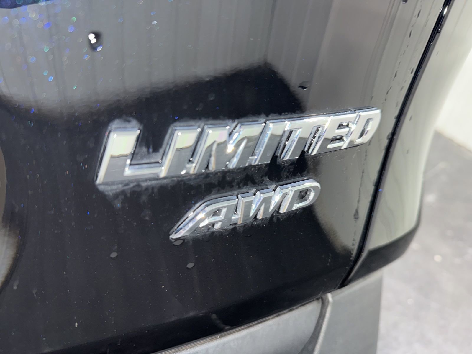 Used 2025 Toyota RAV4 Limited w/ Weather Package AWD/4WD image 41