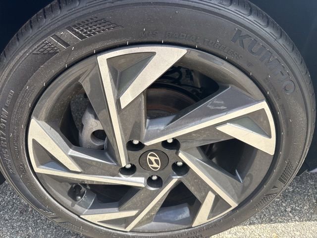 Used 2025 Hyundai Elantra Sport FWD image 8