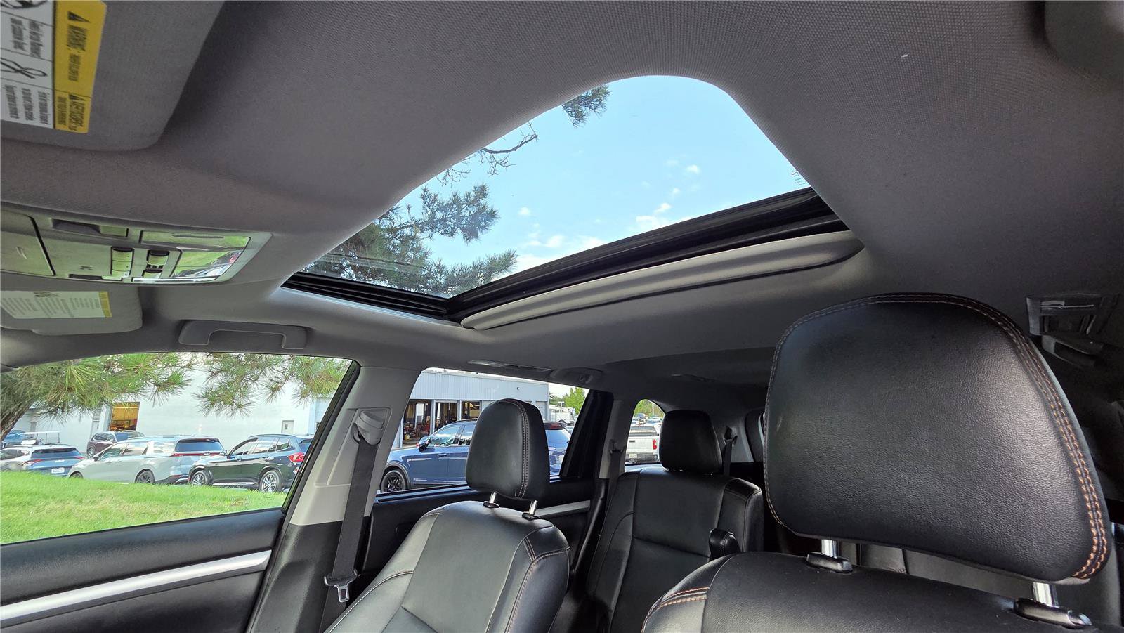 Used 2018 Toyota Highlander XLE AWD/4WD image 45