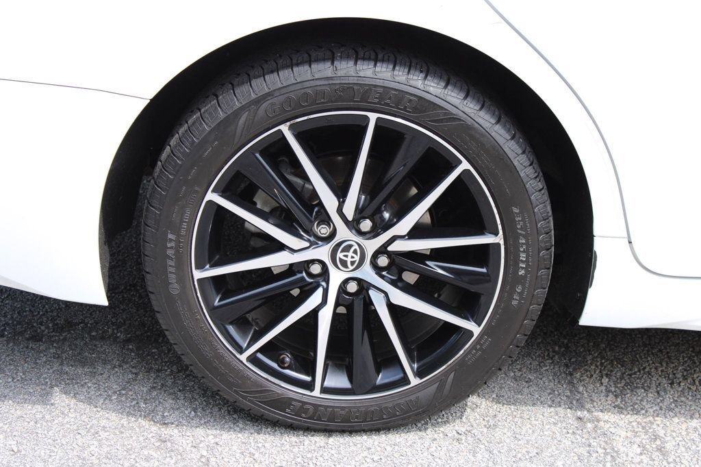 Used 2023 Toyota Camry SE FWD image 33