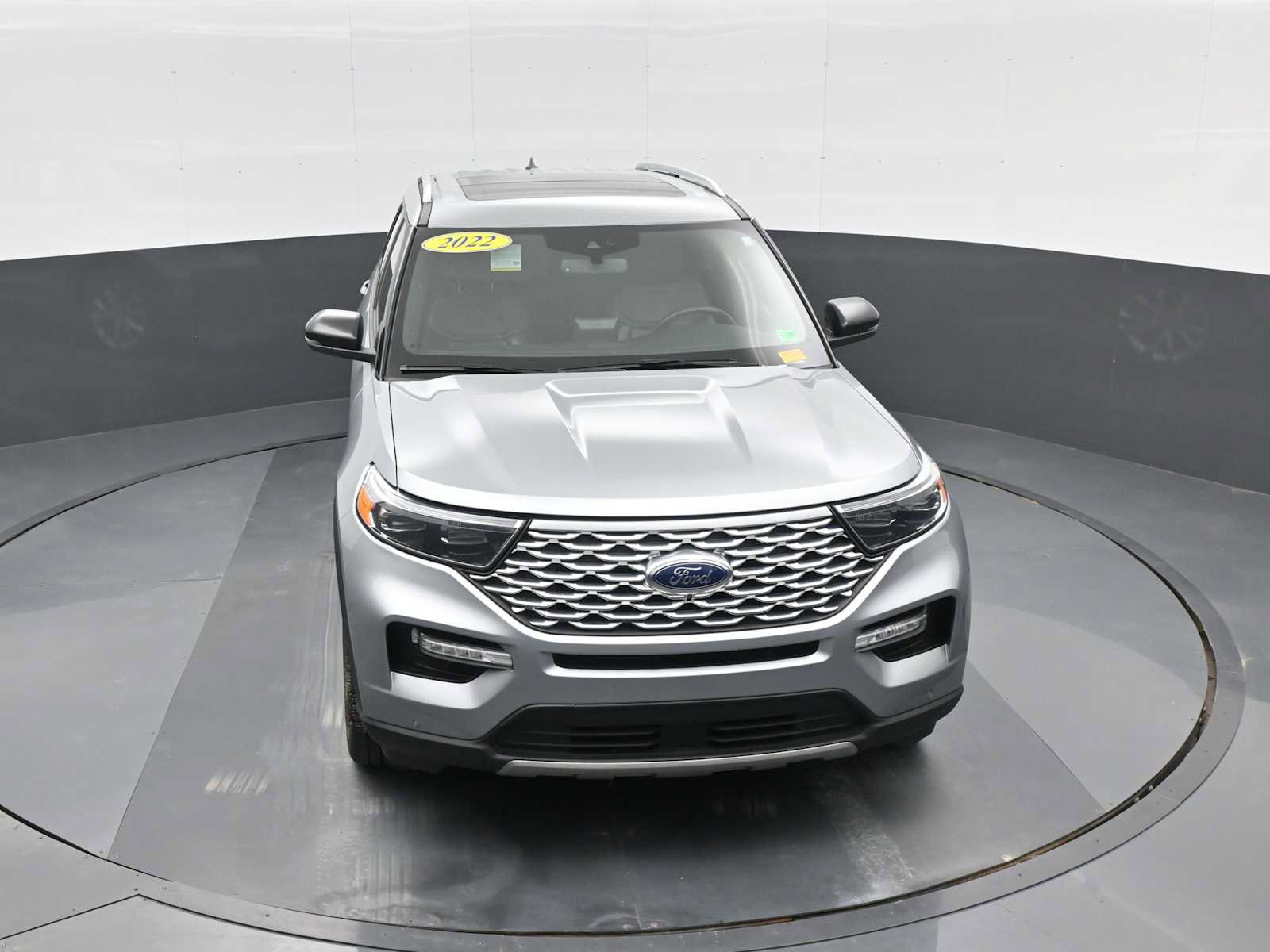 Used 2022 Ford Explorer Platinum w/ Technology Package image 26