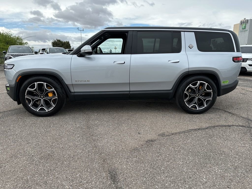 Used 2023 Rivian R1S Adventure image 4