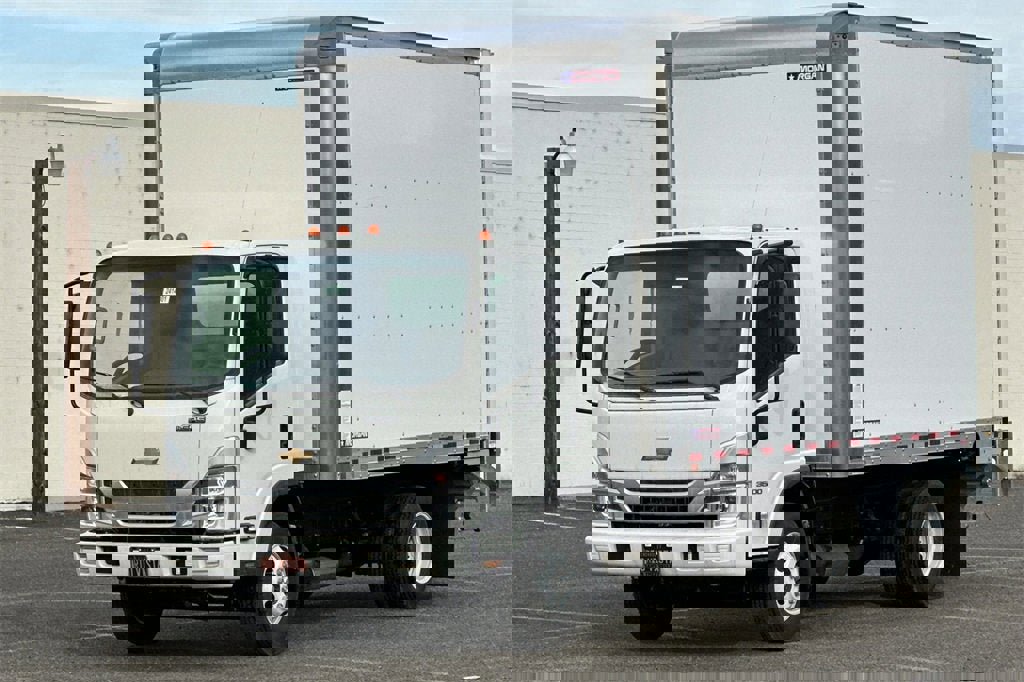 New 2024 Chevrolet Low Cab Forward image 8