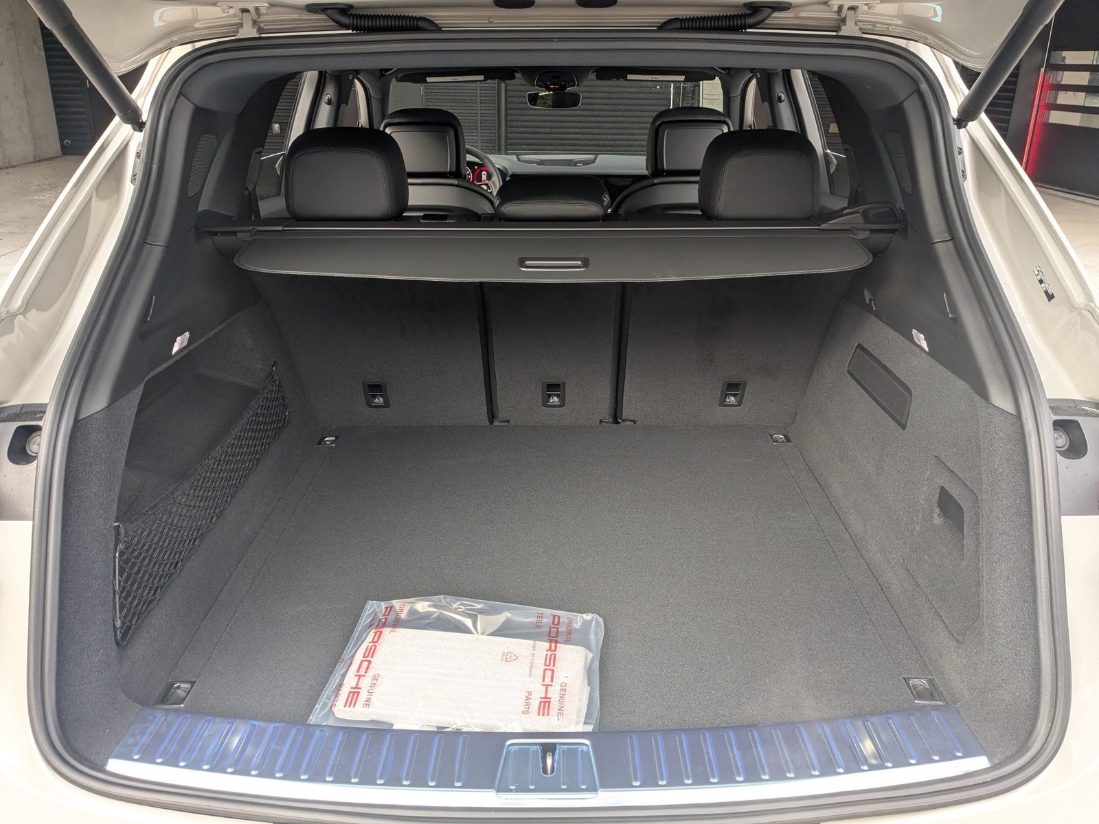 New 2026 Porsche Cayenne image 23