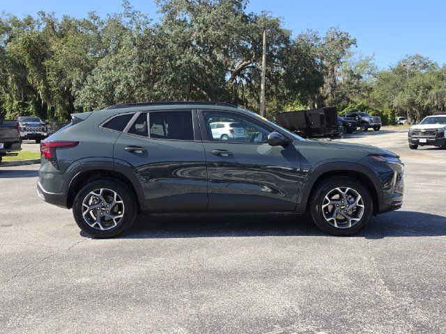 Certified 2026 Chevrolet Trax LT FWD image 3