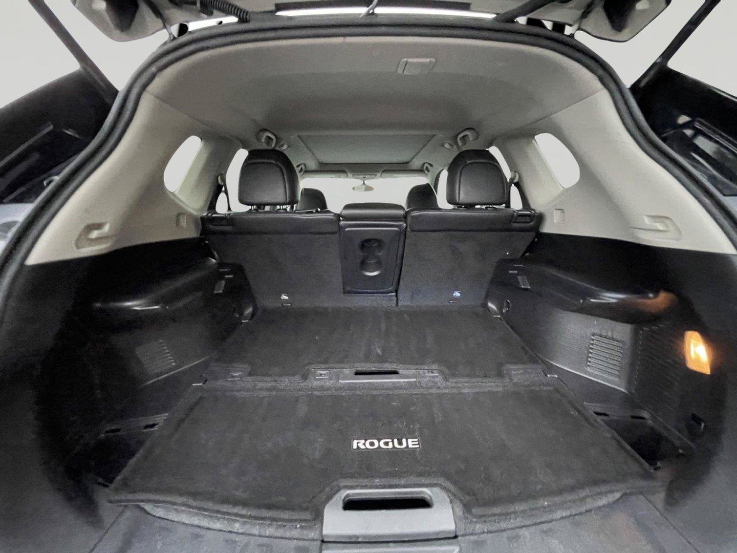 Used 2015 Nissan Rogue SL w/ SL Premium Package AWD/4WD image 10