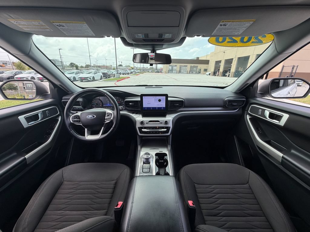 Used 2020 Ford Explorer XLT AWD/4WD image 15