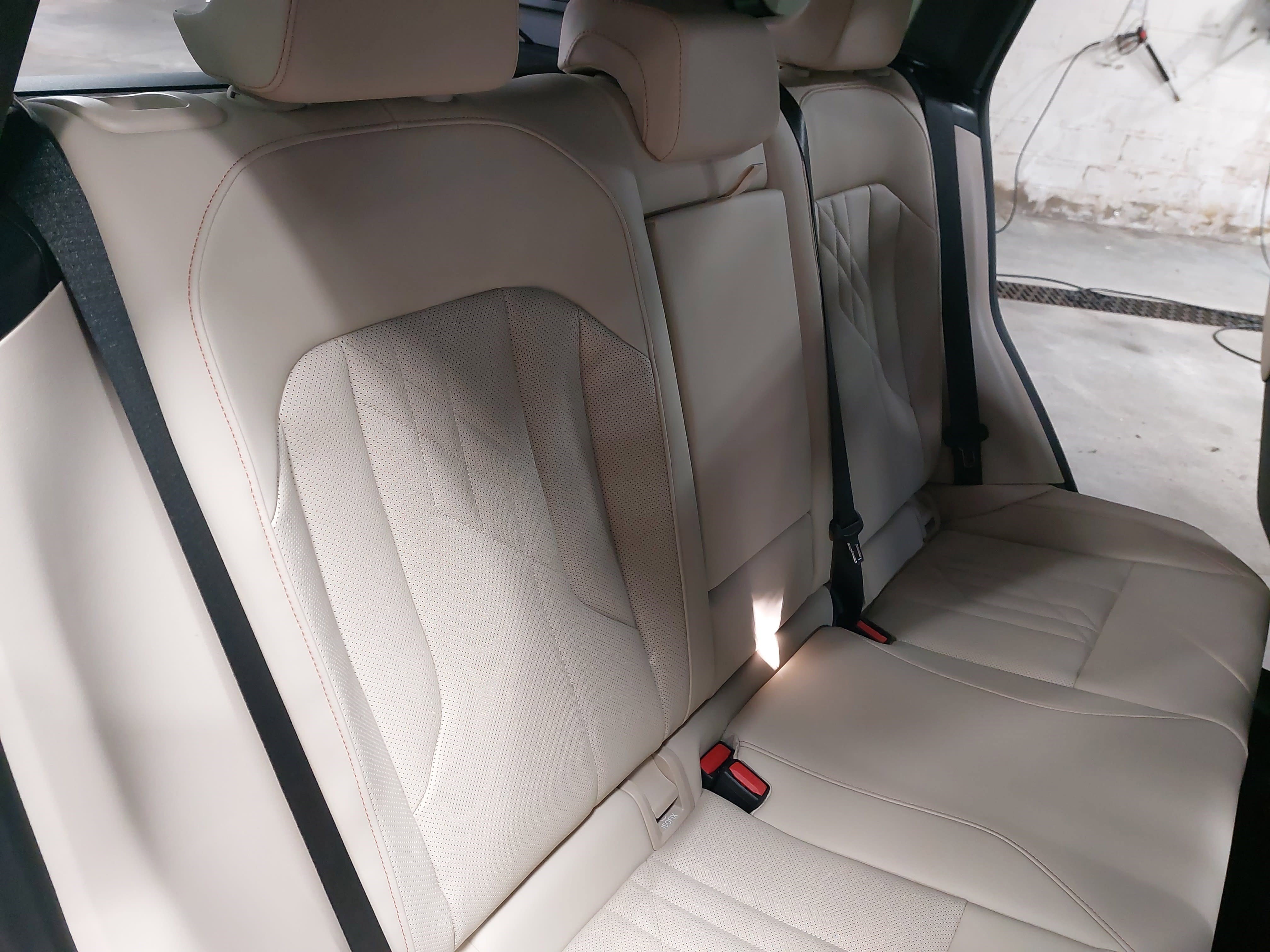 Certified 2025 BMW X3 xDrive30i w/ Premium Package image 12