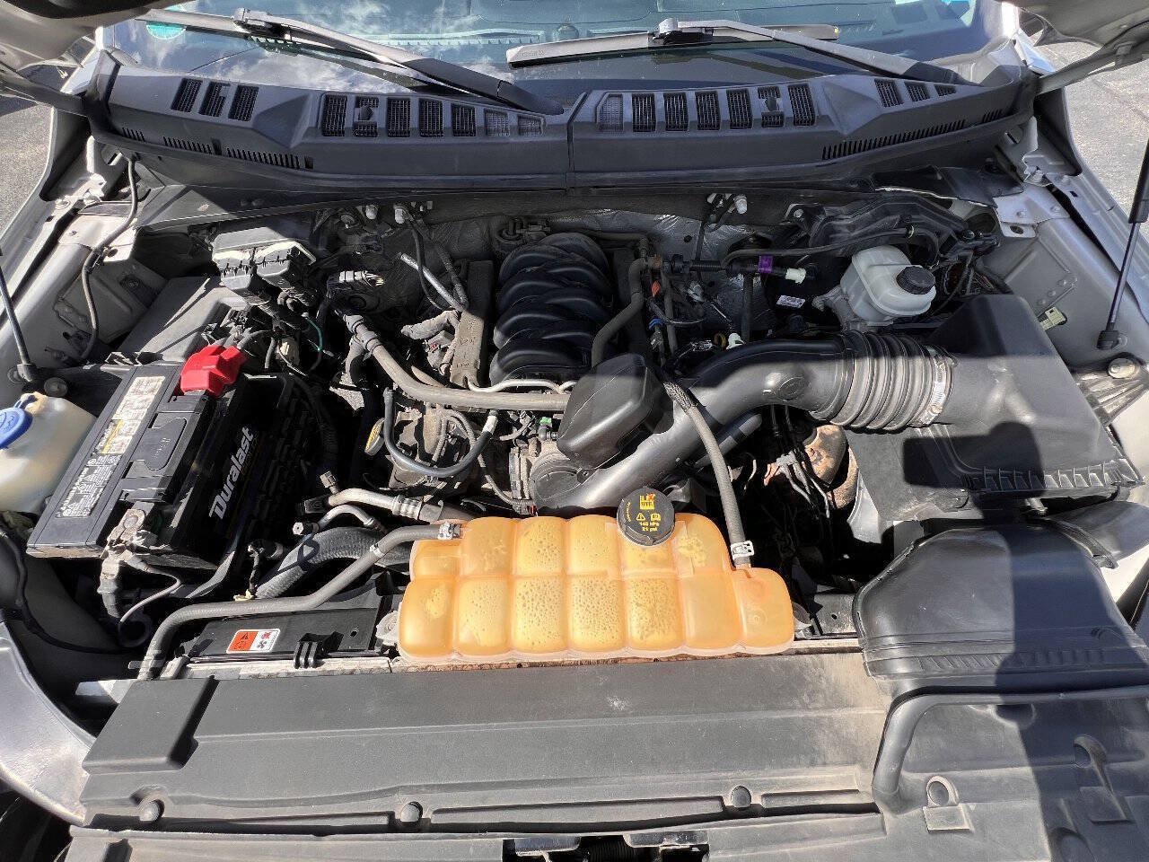 Used 2015 Ford F150 XLT AWD/4WD image 25