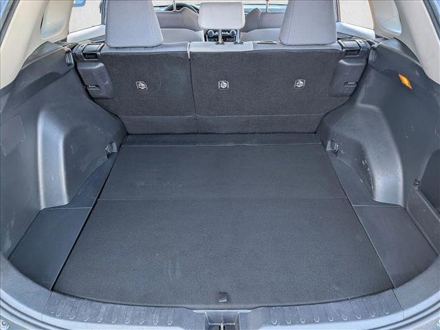 Used 2019 Toyota RAV4 XLE w/ Convenience Package FWD image 6