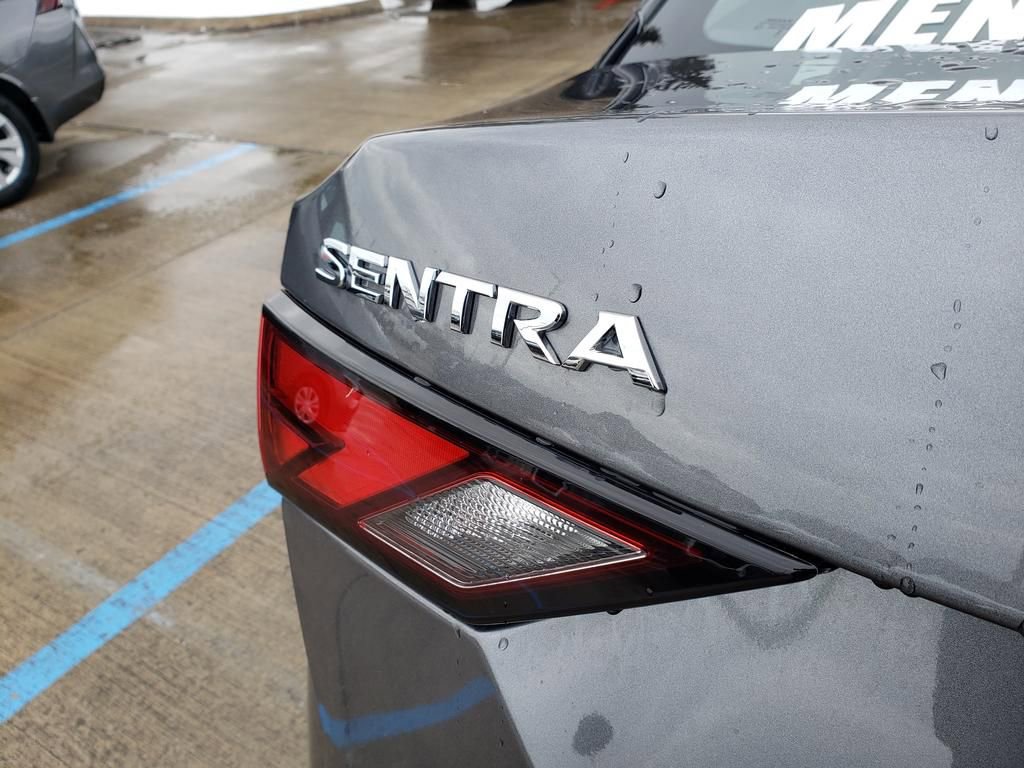 Certified 2025 Nissan Sentra S FWD image 9