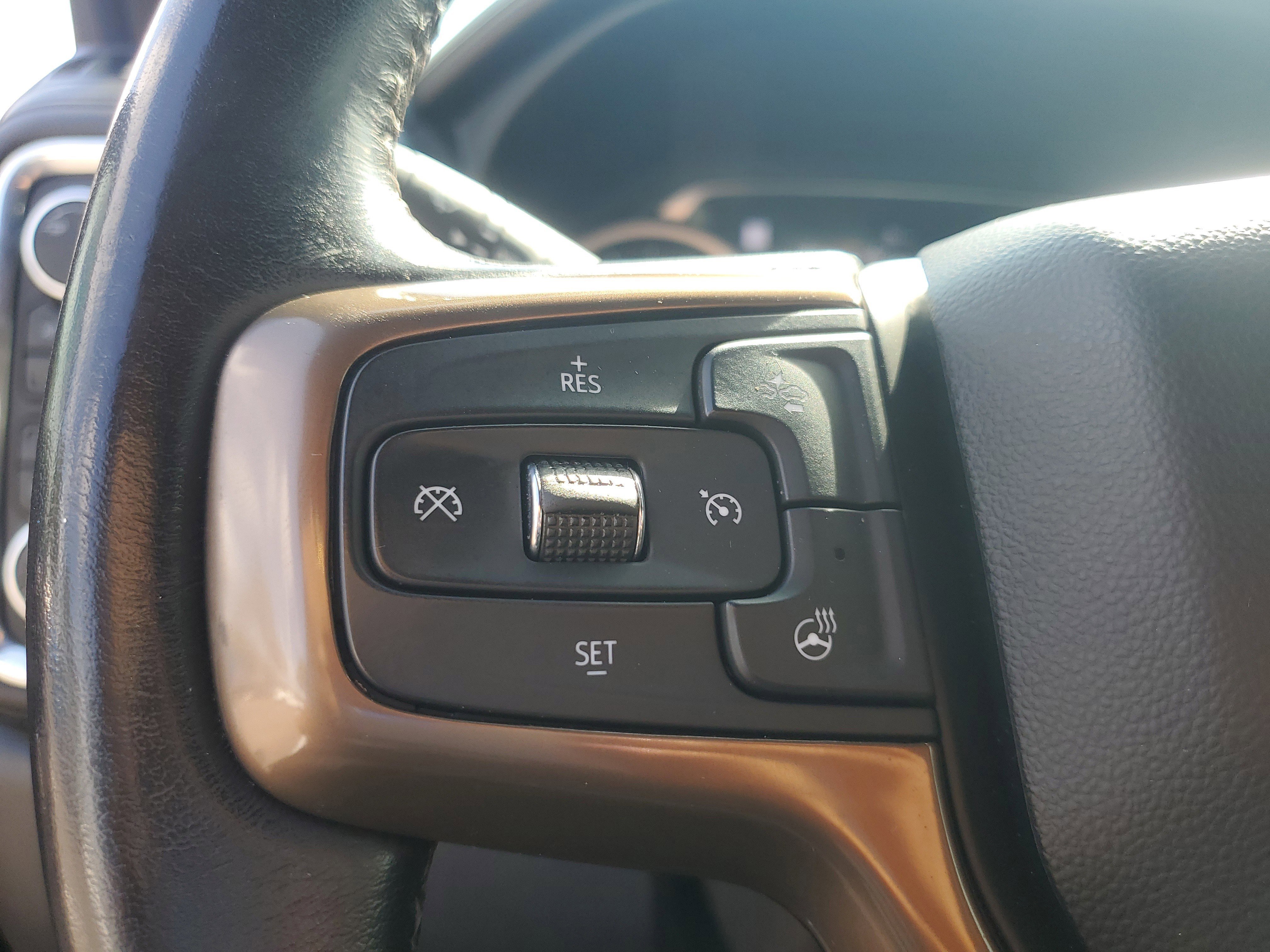 Used 2022 Chevrolet Silverado 3500 High Country w/ Safety Package II AWD/4WD image 15