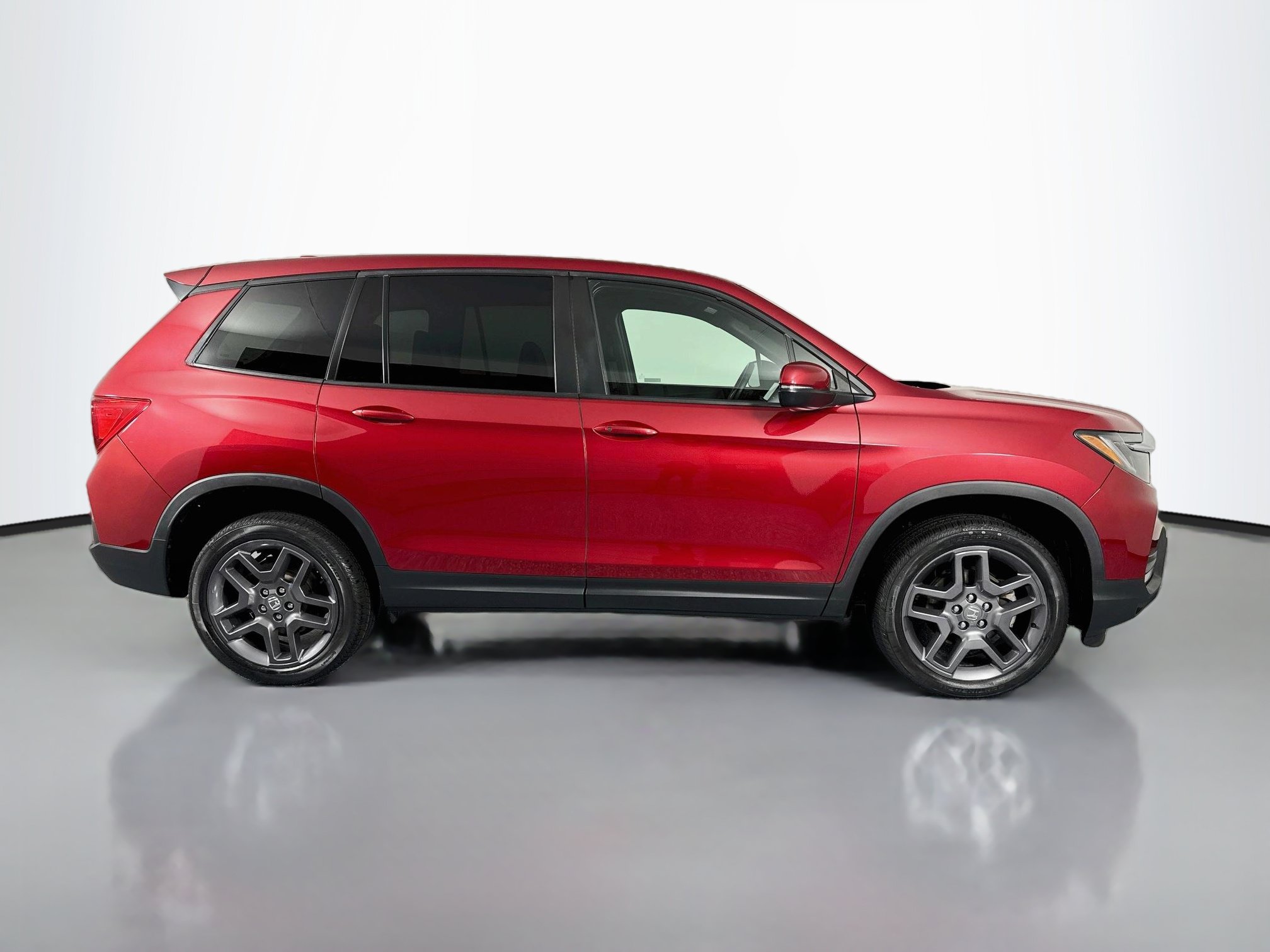 Certified 2023 Honda Passport EX-L image 4