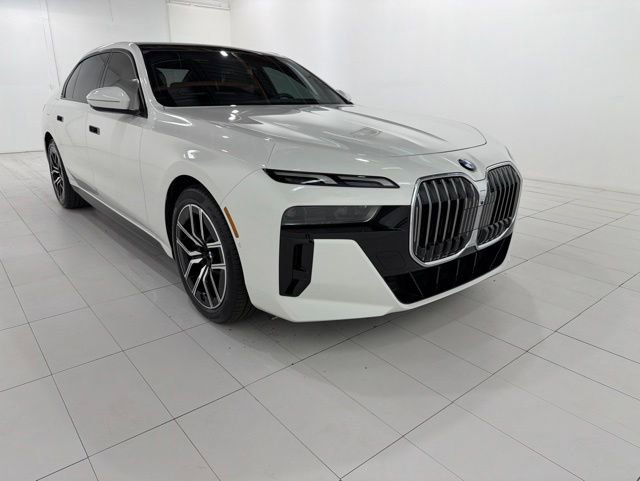 Certified 2023 BMW 760i xDrive w/ Parking Assistance Package AWD/4WD image 5